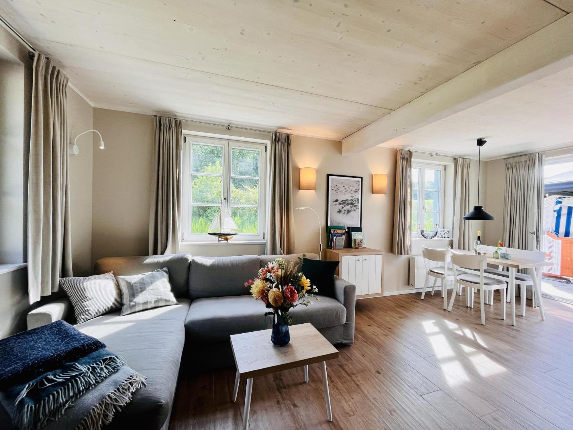Ferienhaus Strandflieder 05 Feriendorf Klein Stresow Ruegen By Ruyastay Putbus Dış mekan fotoğraf